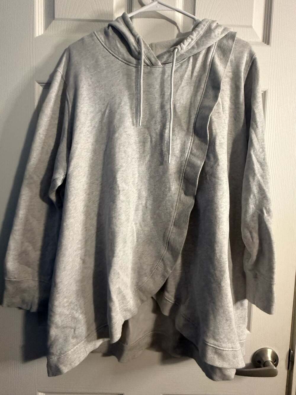 Old Navy Maternity So Comfy Tunic Length Hoodie Size XXL Gray Sweatshirt
